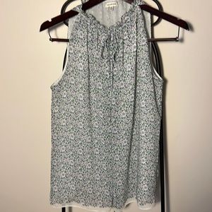 ***NEW LISTING*** MAX STUDIOS SLEEVELESS MINI RUFFLE NECK TOP